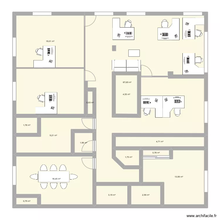 Bureau. Plan de 15  et 179 m²