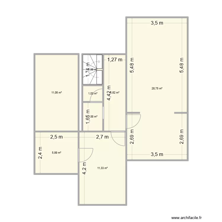 peronnas. Plan de 8 Pièces et 68 m²