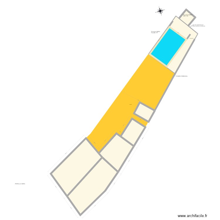 Piscine Valady. Plan de 8 pièces et 211 m2