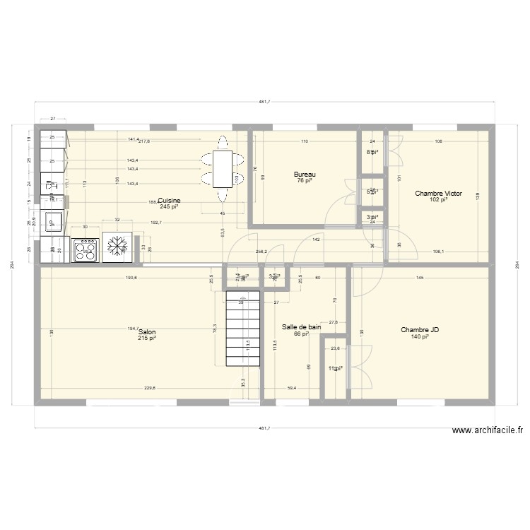 maison étage. Plan de 12 pièces et 82 m2