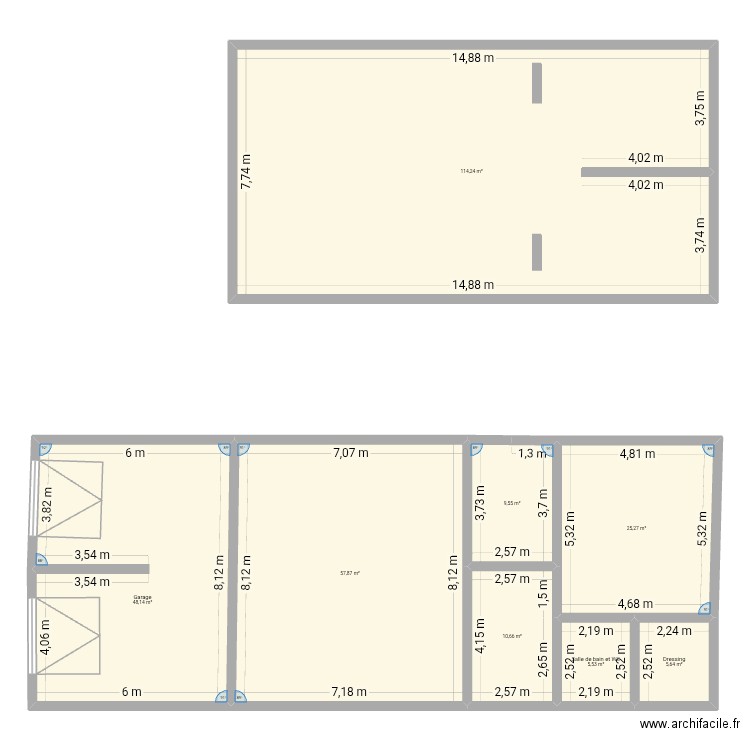 Maison. Plan de 8 pièces et 277 m2