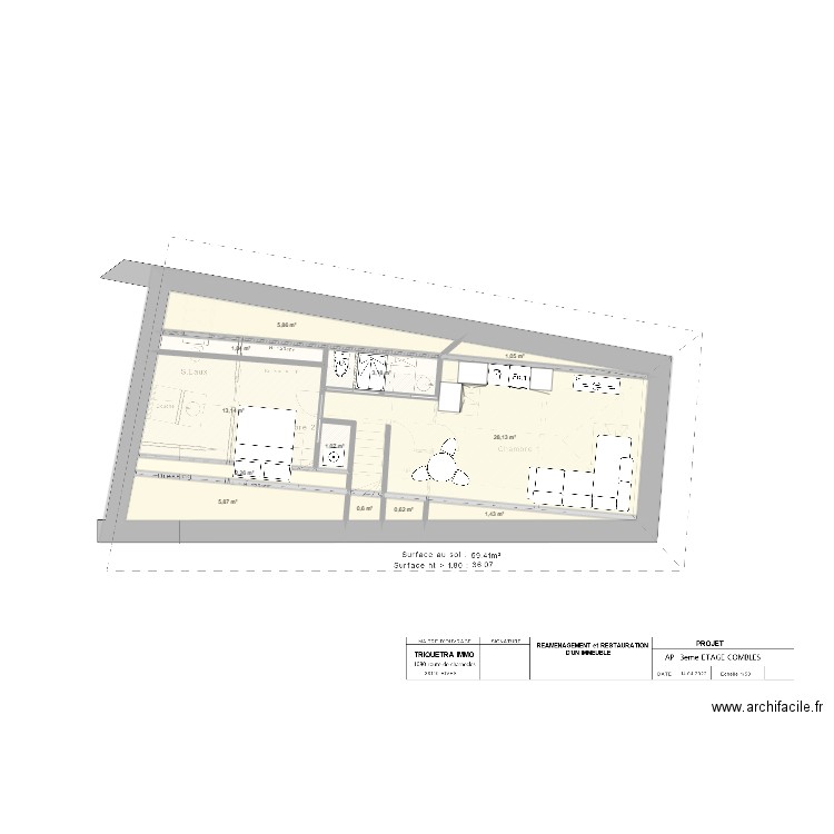 Appartement combles minh. Plan de 12 pièces et 65 m2