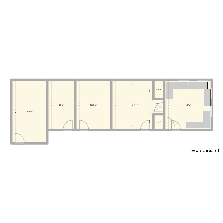 Bureau. Plan de 7 pièces et 74 m2