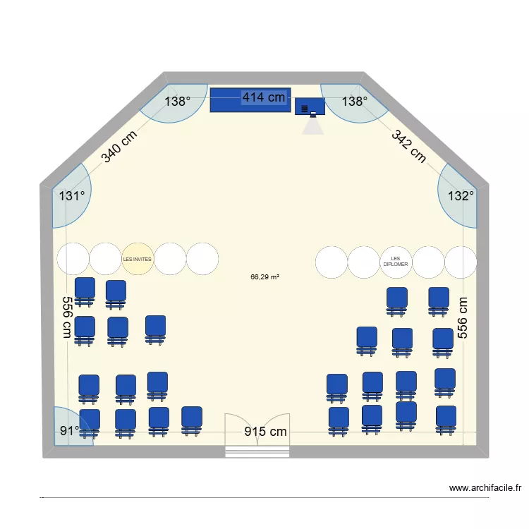 LA SALLE POLYVALENT. Plan de 