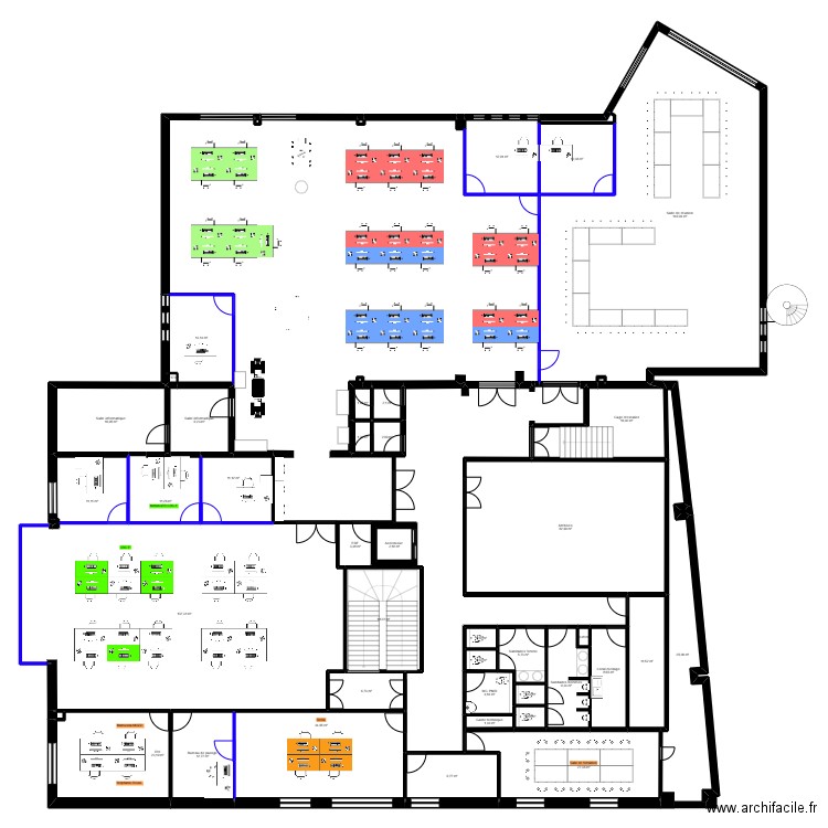 Alibi projet v2 format assis. Plan de 50 pièces et 678 m2