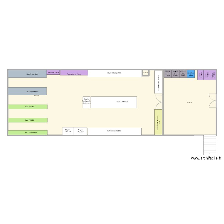atelier multimedia. Plan de 3 pièces et 226 m2