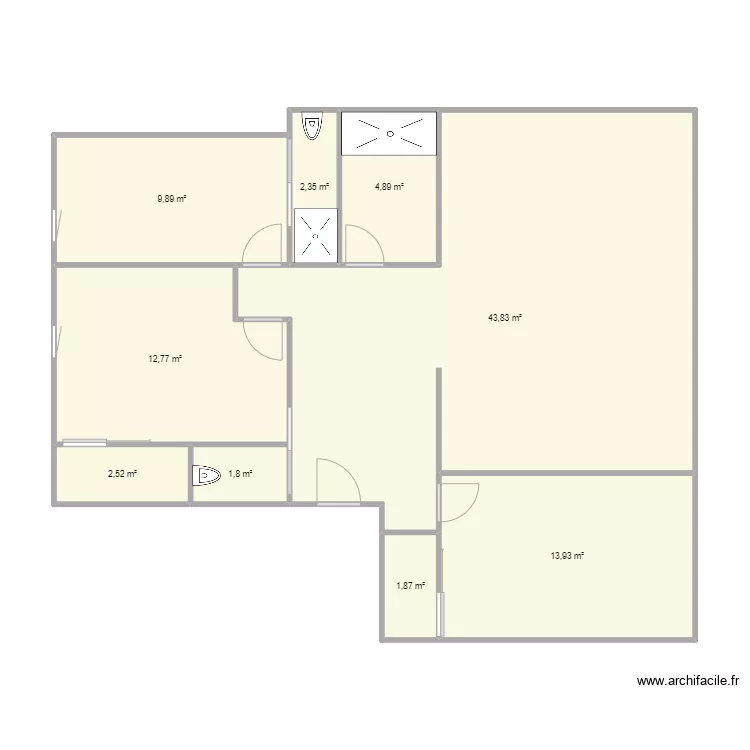 niepce 1. Plan de 9  et 94 m²