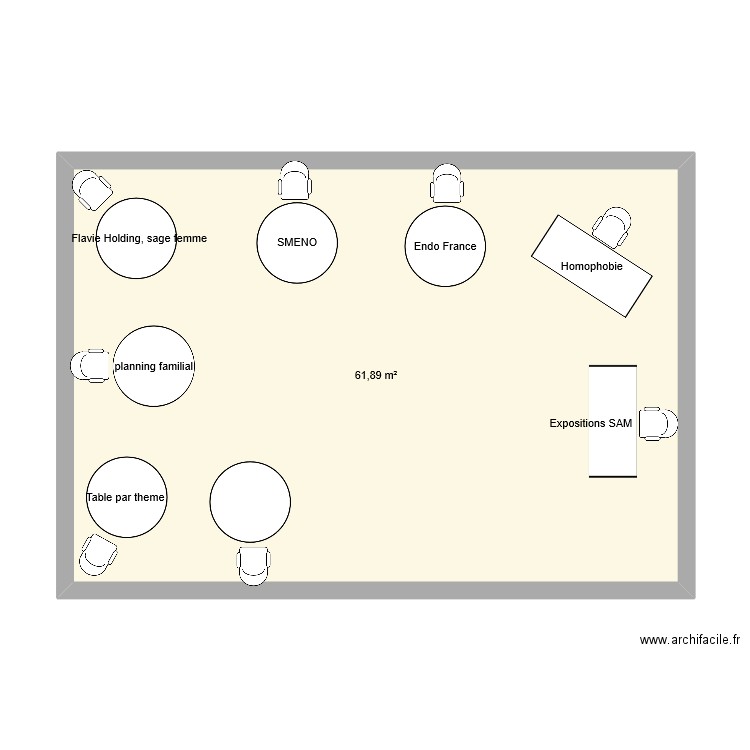 Hall des tables. Plan de 0 pièce et 0 m2