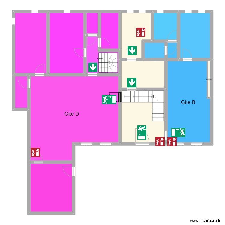 Gite B D REZ plan vue entrée. Plan de 42 pièces et 539 m2