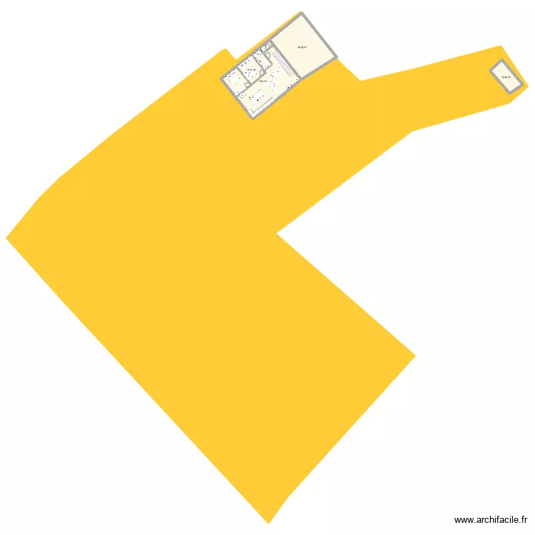 1er &eacute;tage Nances. Plan de 4  et 157 m²