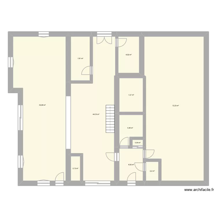 rdc romain. Plan de 11  et 216 m²