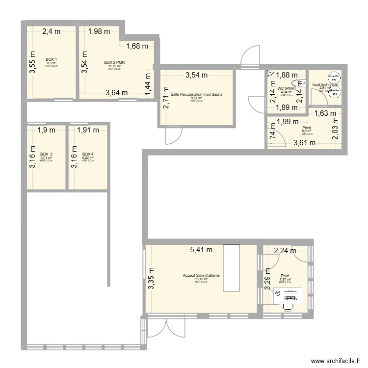 local aménagé. Plan de 10 pièces et 81 m2