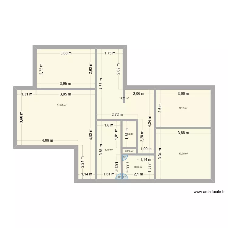 Appartement Mamie. Plan de 8 pièces et 79 m² Appartement Mamie. Plan de 8 pièces et 79 m²