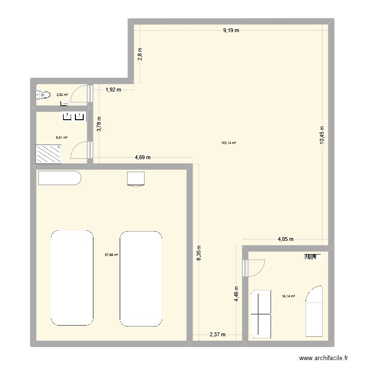 14mfacade. Plan de 5 pièces et 185 m2