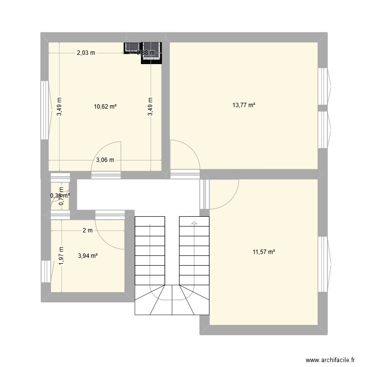 R+1. Plan de 5 pièces et 40 m2