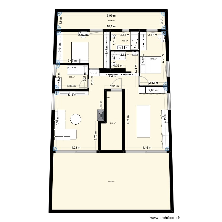 S7 split. Plan de 7 pièces et 185 m2
