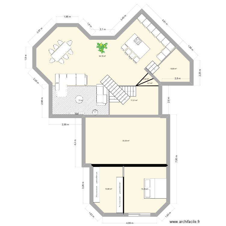 Genas. Plan de 9 pièces et 141 m2