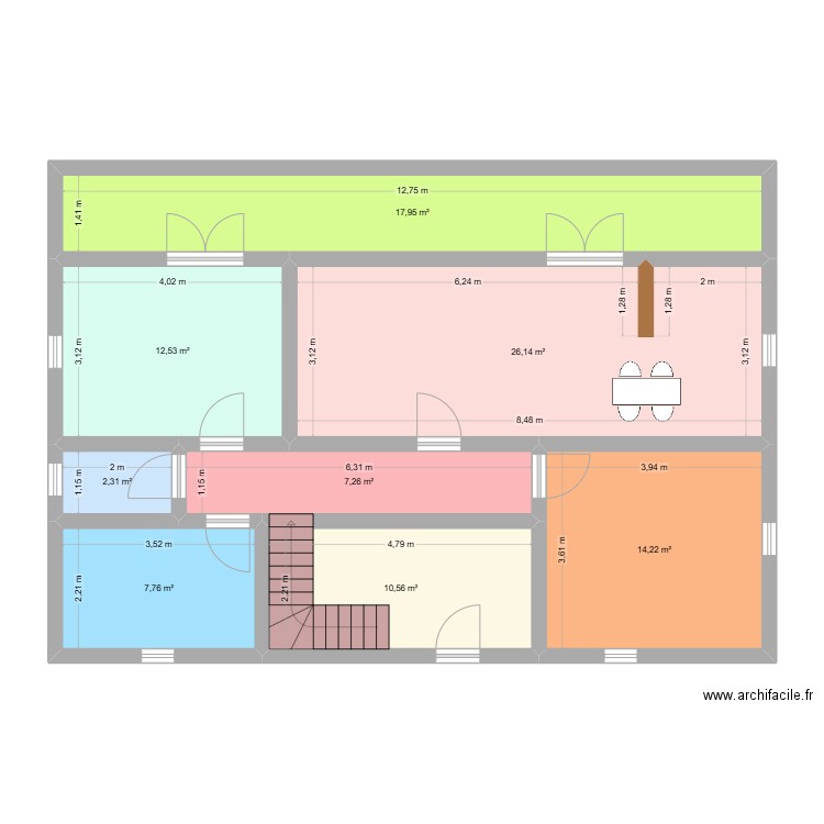Oui. Plan de 8 pièces et 99 m2