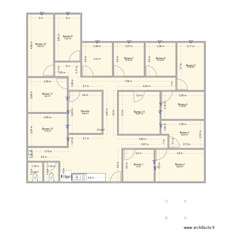 Electricité. Plan de 17 pièces et 148 m2