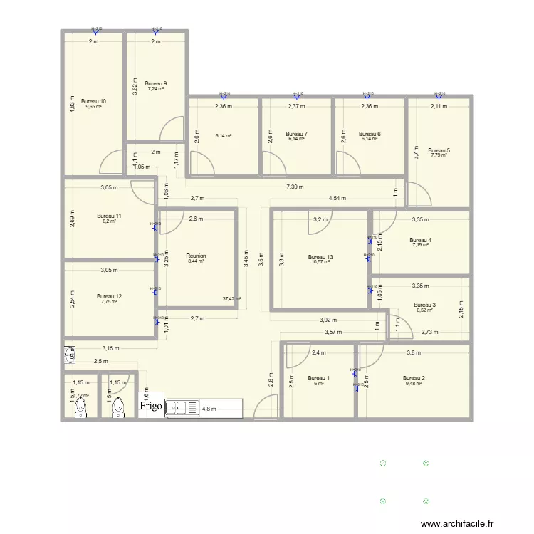 Electricit&eacute;. Plan de 17 pièces et 148 m²