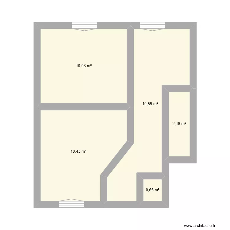COMM. Plan de 5 Pièces et 34 m²