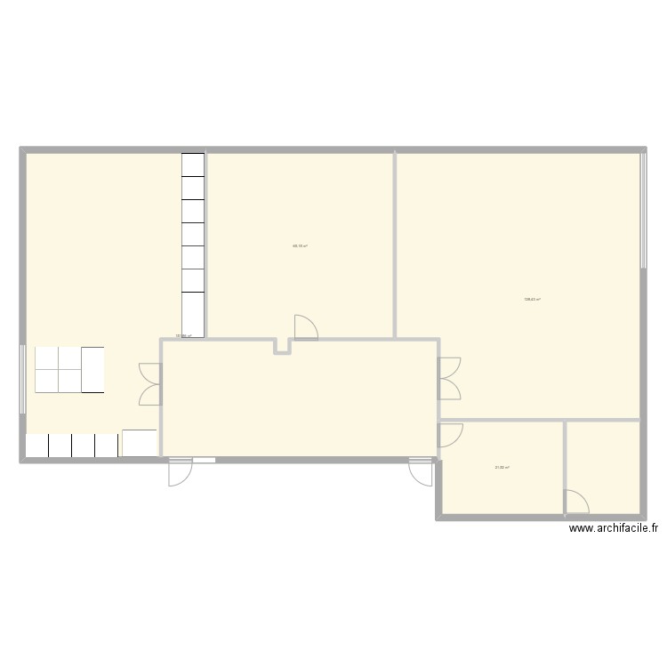 Salle W-R565. Plan de 4 pièces et 367 m2