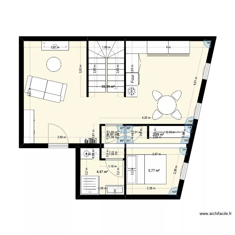 bilbao peyrehorade. Plan de 7  et 79 m²
