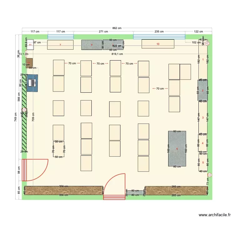 Classe Madame Nini P4 + 4 bancs. Plan de 1 Pièce et 58 m²