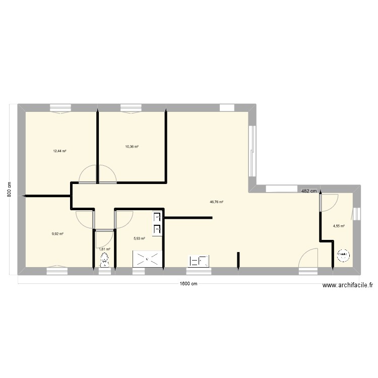 1 VDC. Plan de 7 pièces et 92 m2