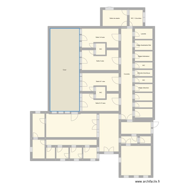 Centre de Loisir. Plan de 33 pièces et 180 m2