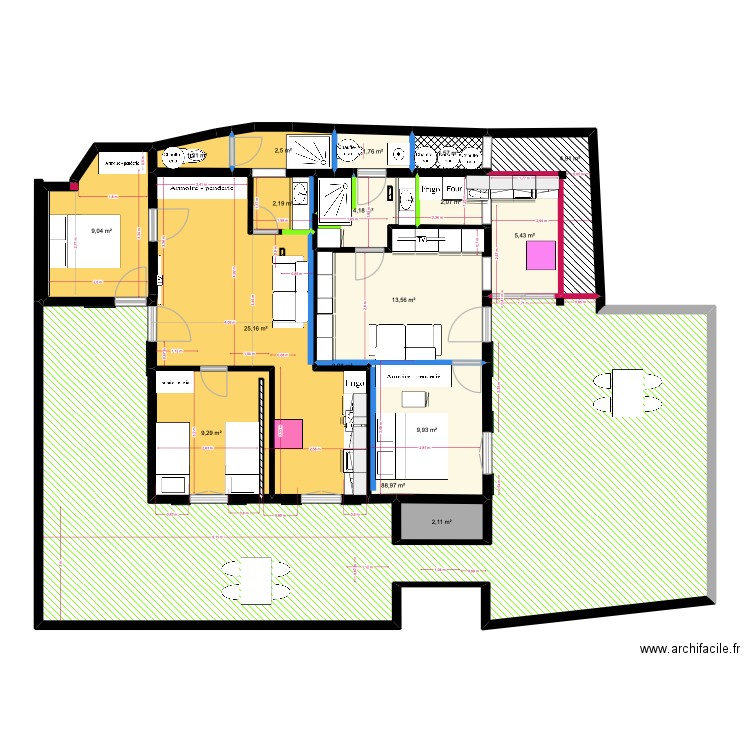 rdc gîtes cuisine sud, WC + salle d'eau à l'arrière et chambre cafucciu. Plan de 17 pièces et 184 m2