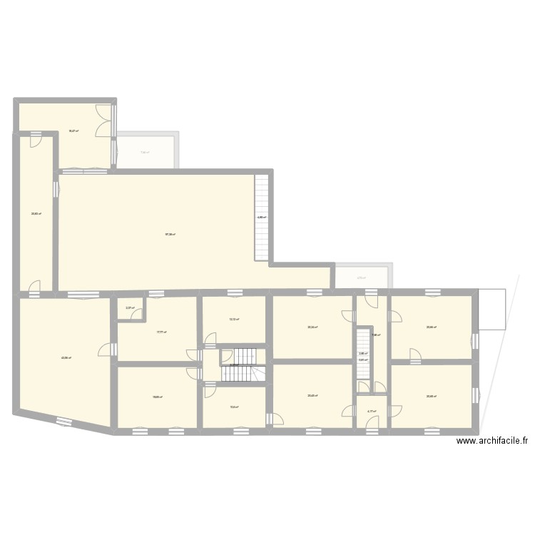 Ris copy. Plan de 41 pièces et 714 m2