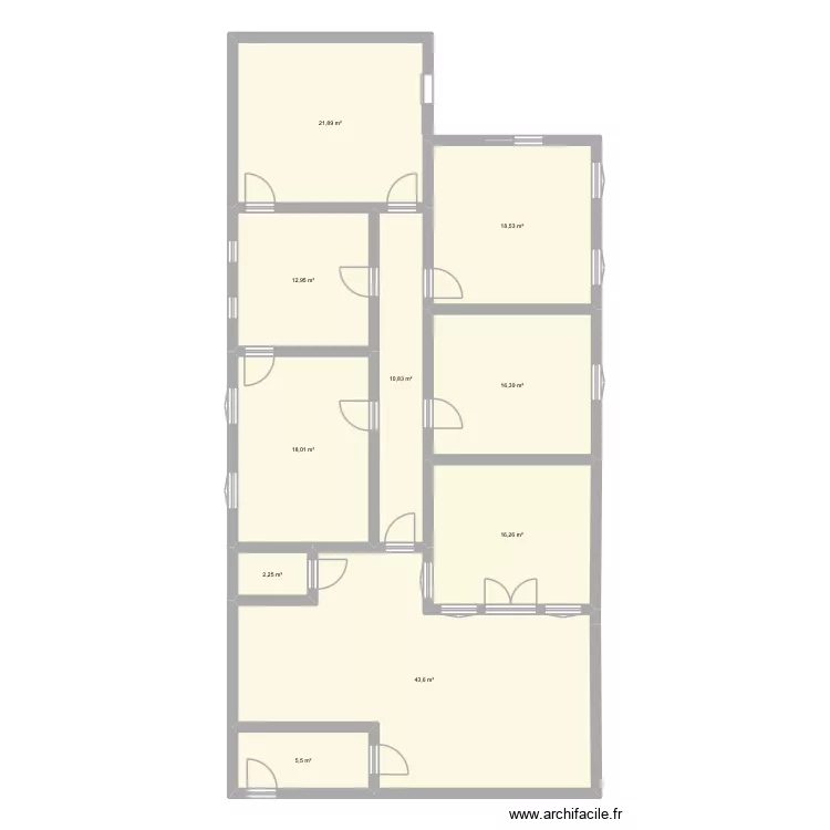 Appartement. Plan de 10 et 166 m² Appartement. Plan de 10 et 166 m²