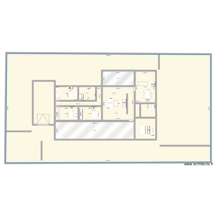 la bruguière. Plan de 10 pièces et 1084 m2
