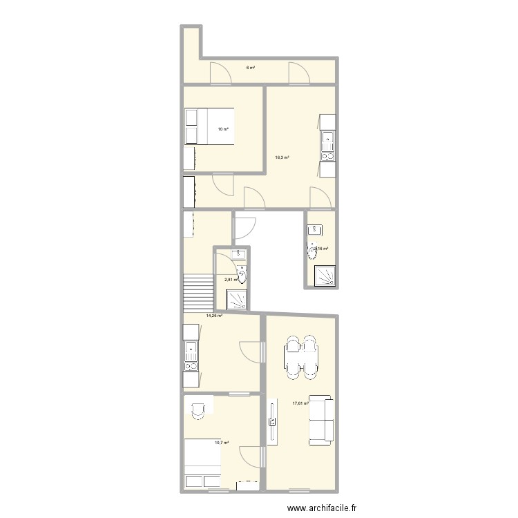 1er Etage Renovation. Plan de 8 pièces et 81 m2