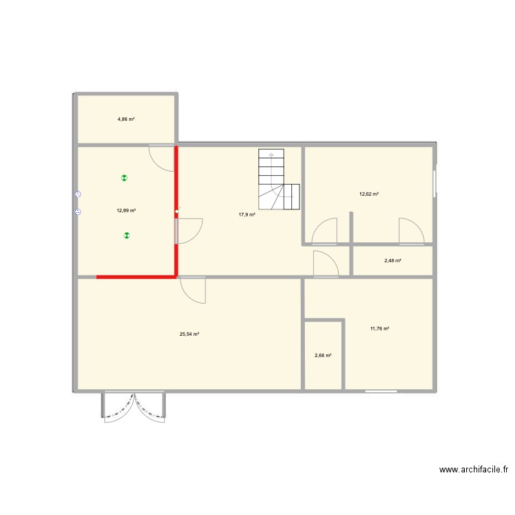 Maison sous sol. Plan de 8 pièces et 91 m2