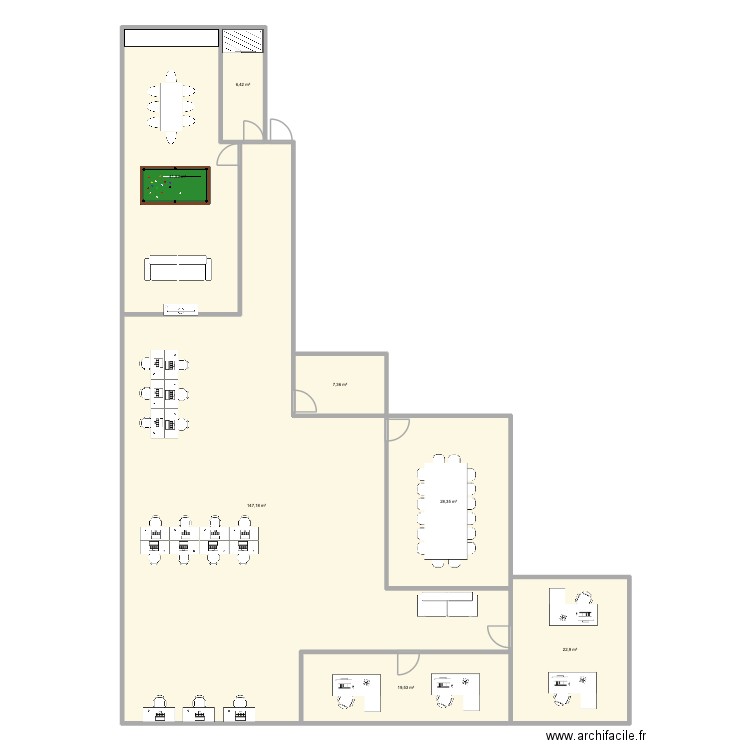 bureau meyreuil. Plan de 7 pièces et 274 m2