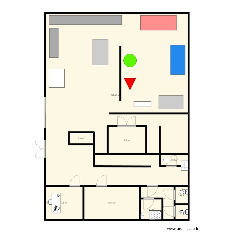 Plan atelier. Plan de 10 pièces et 174 m2