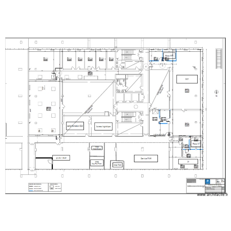 bureau entresol. Plan de 0 pièce et 0 m2