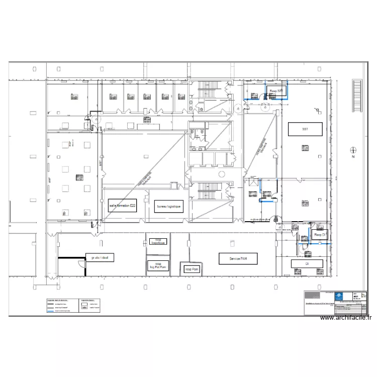 bureau entresol. Plan de 