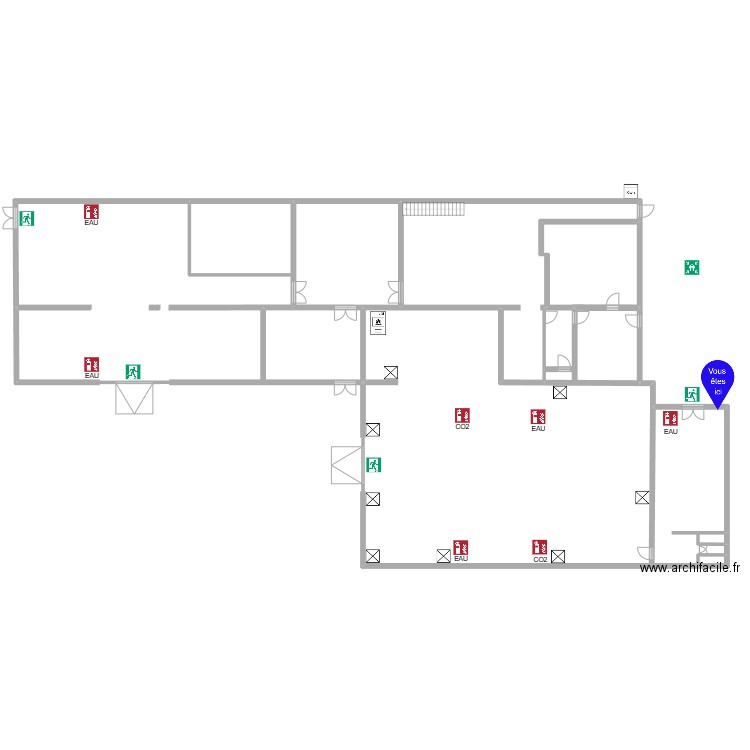 Ou doux menuiserie. Plan de 8 pièces et 705 m2