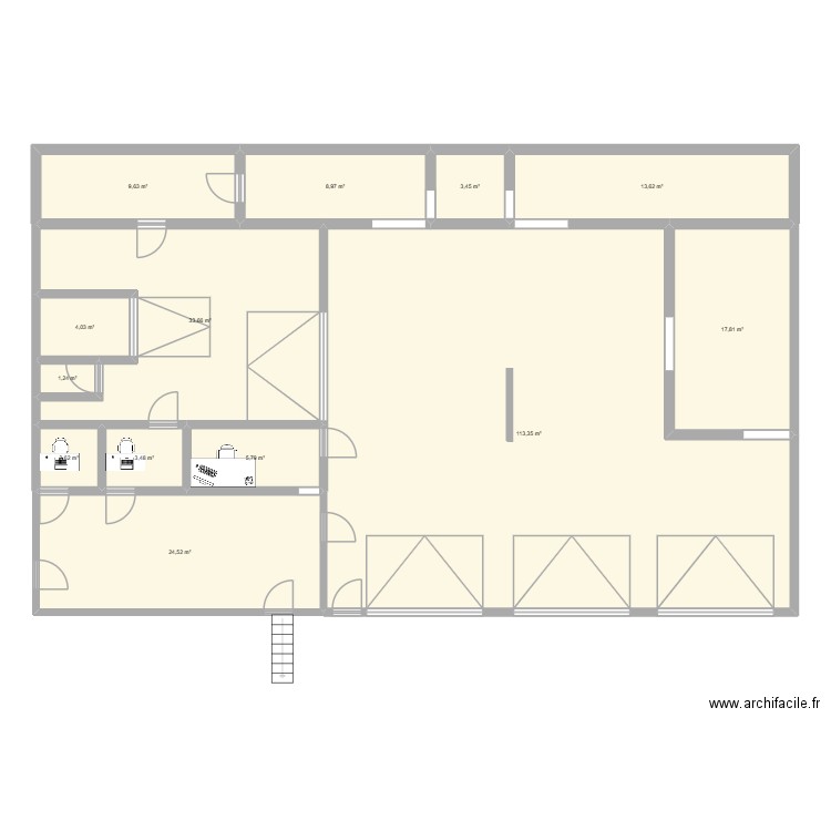 Garage Franklin evo. Plan de 13 pièces et 242 m2
