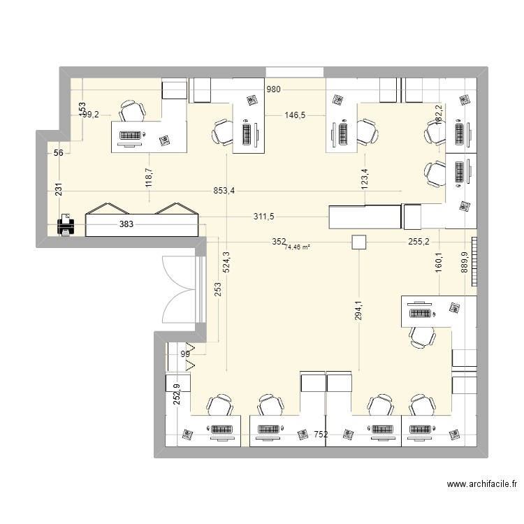 Bureau principal 10pl avec ouverture. Plan de 1 pièce et 74 m2