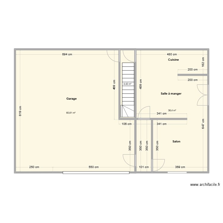 FONTA Roland RDC. Plan de 3 pièces et 103 m2