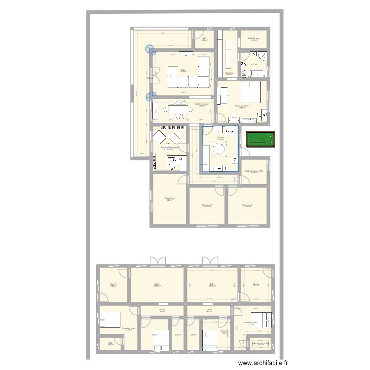 Bertoua. Plan de 29 pièces et 281 m2