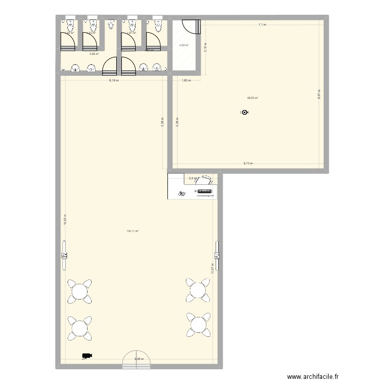 lay outt. Plan de 8 pièces et 223 m2