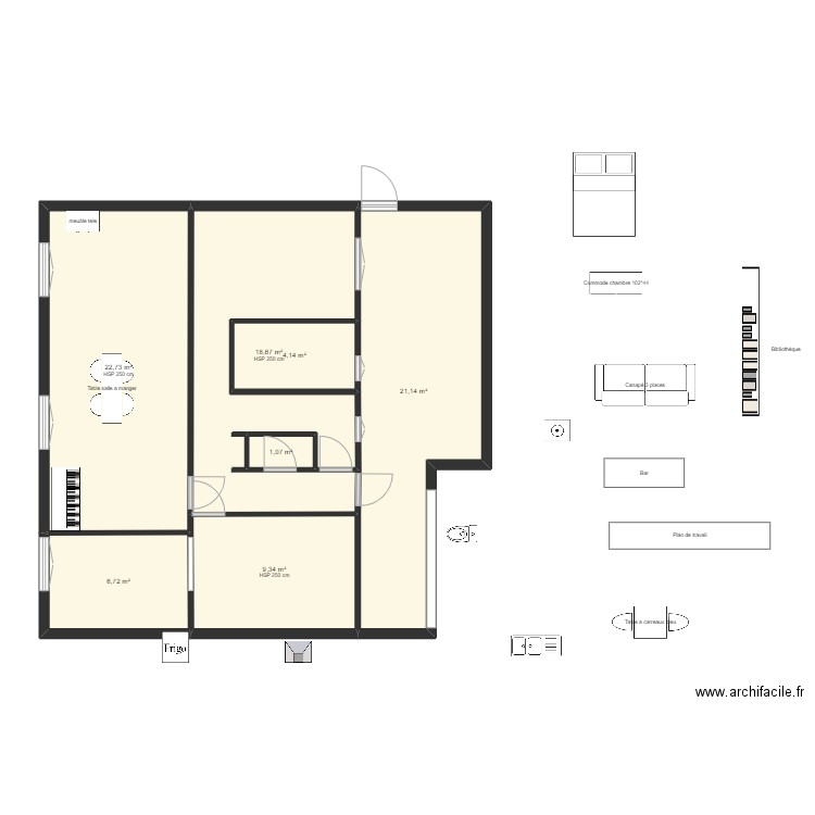 trezeny avec murs. Plan de 7 pièces et 84 m2