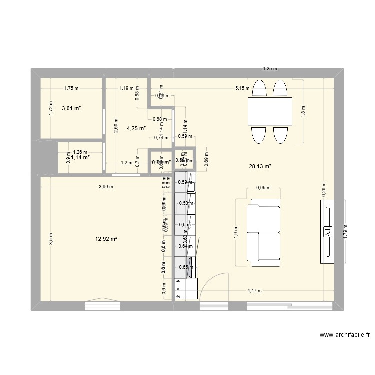 nice refait. Plan de 6 pièces et 50 m2