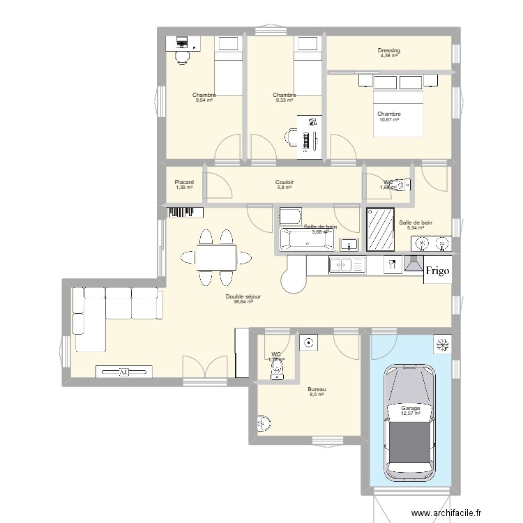 Terre-Neuve. Plan de 13 pièces et 113 m2