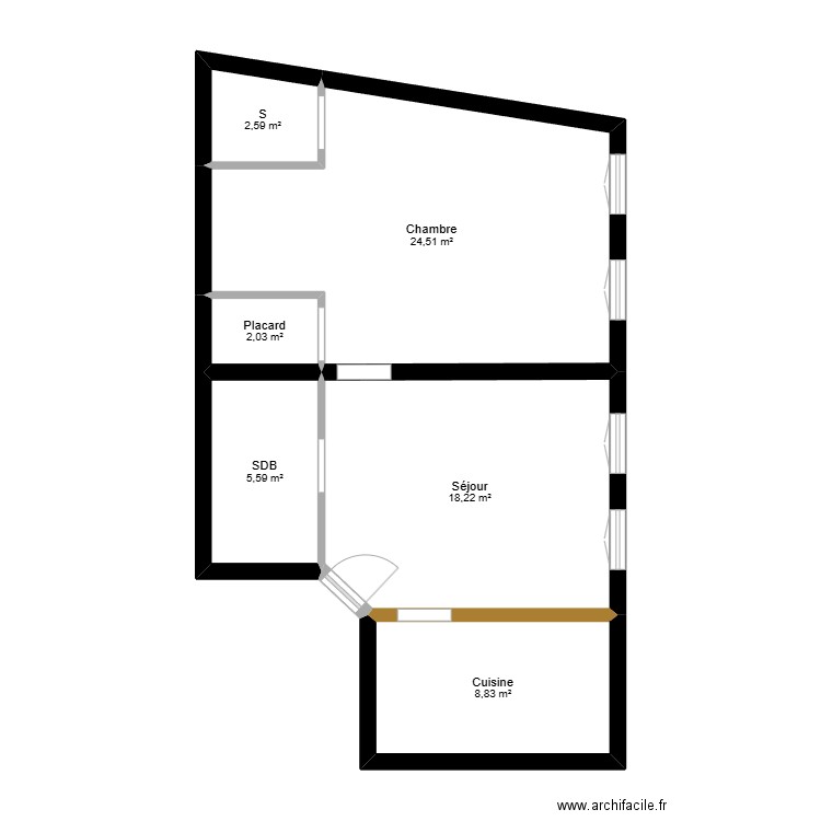Logement R+1. Plan de 6 pièces et 62 m2